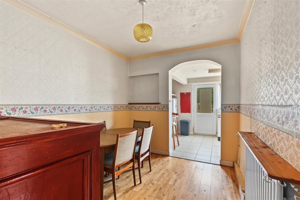House in Nottingham - View 5