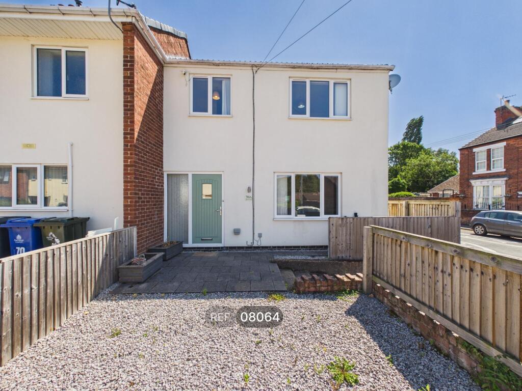 Main image of property: Queen Street, Thorne, Doncaster, DN8 5AQ