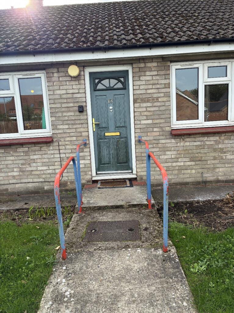 House in Messingham, North Lincolnshire - View 2