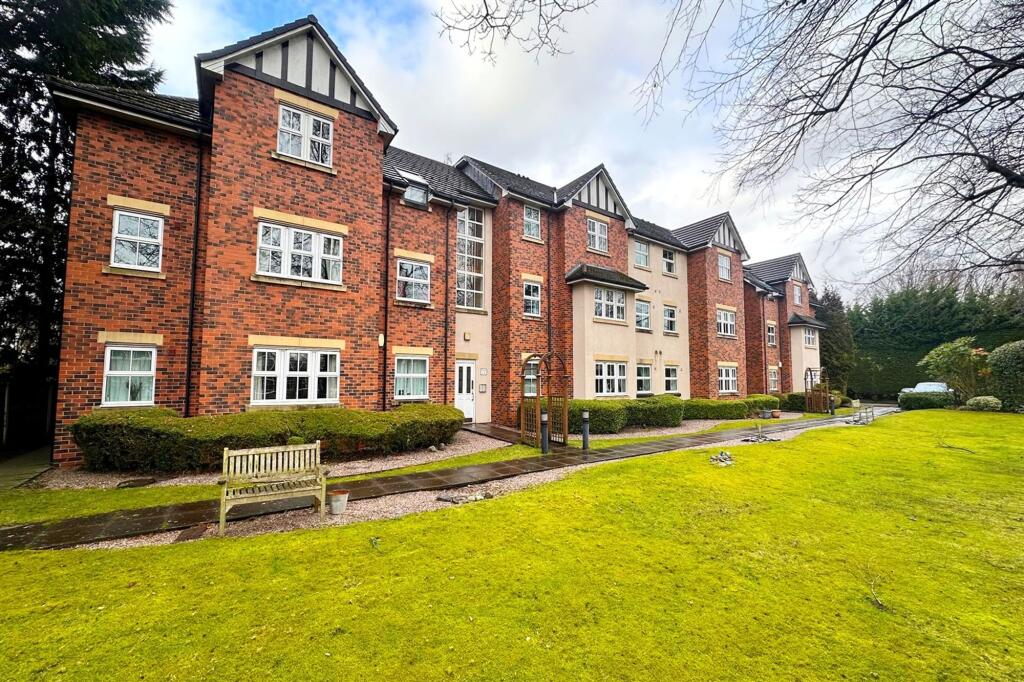 Main image of property: London Road South, Poynton, SK12