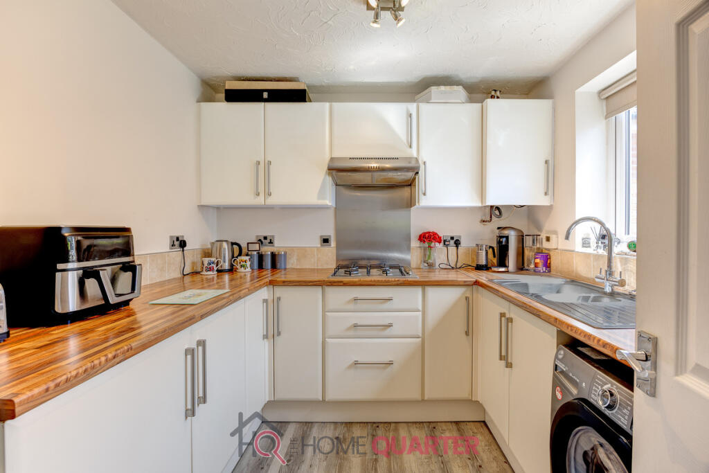 Caernarfon Close, Thornton-Cleveleys, FY5 4 photo 5