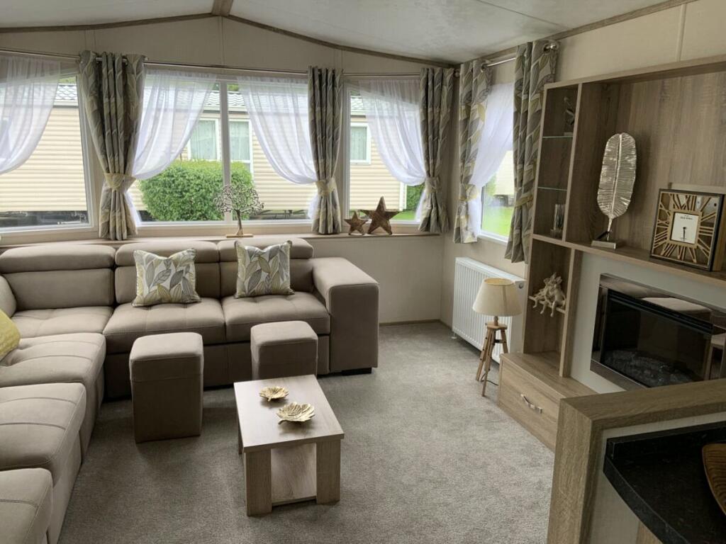 Merrylees, Spital Road, Staxton, Scarborough, YO12 photo 3