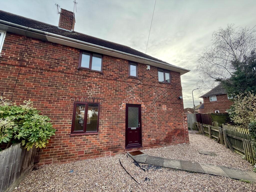 Main image of property: Park Avenue, Loughborough, Leics, LE11 2HB