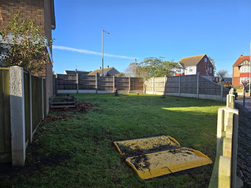 Plane Road, Gorleston on Sea - View 4