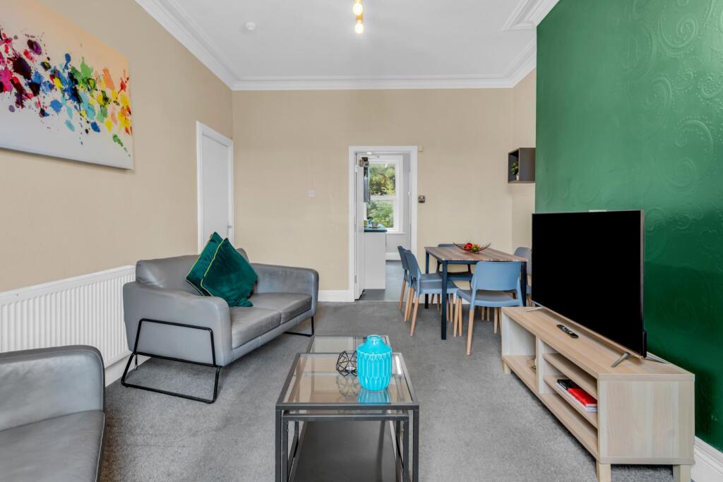 Apartment in Leeds - View 3
