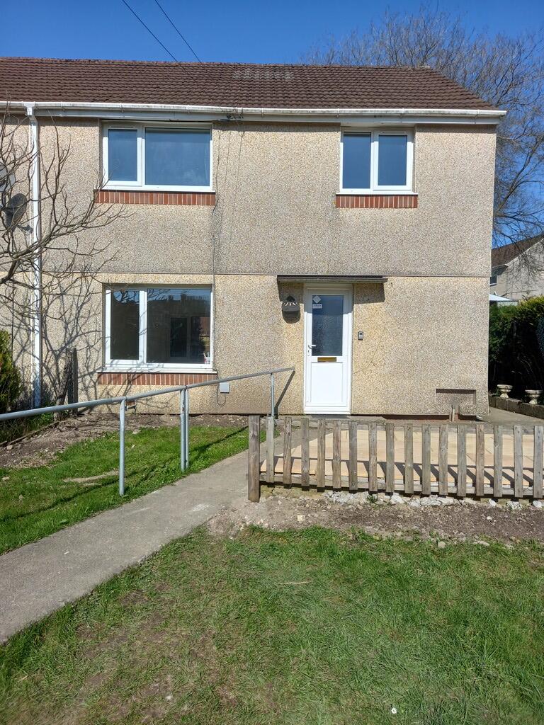 Main image of property: Gelli Lane, Pontllanfraith