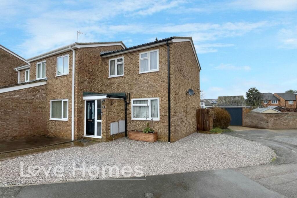 2-bed semi-detached on Osprey Road, Flitwick, £335,000