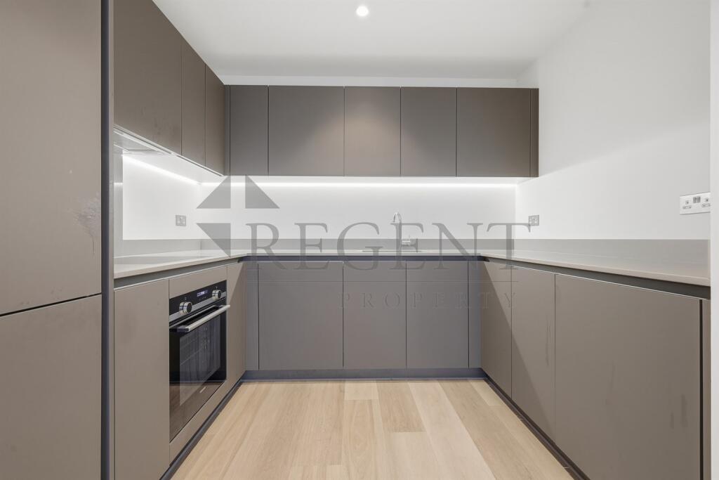 Apartment in London, Hale Village - View 4