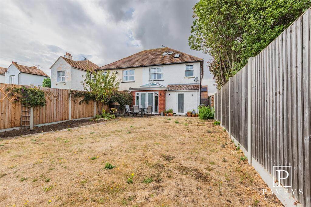 House in Frinton-on-Sea, Frinton and Walton - View 2