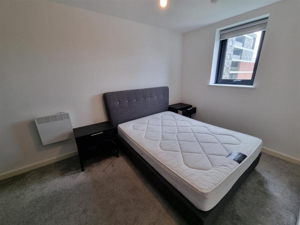 Apartment in Manchester - View 5