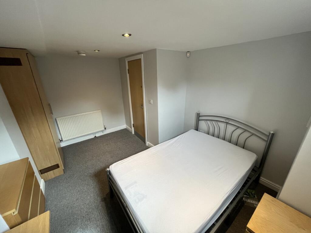 House in Leeds - View 5