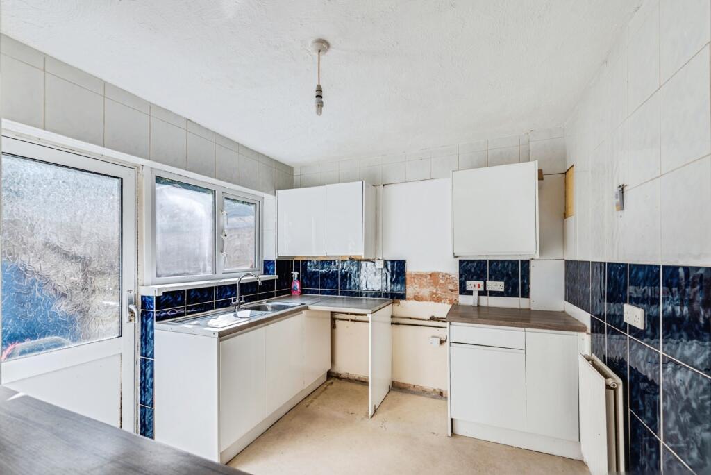 House in Swindon, Penhill, Central Swindon North - View 5