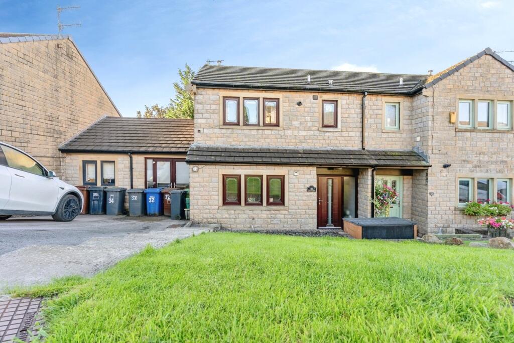 Main image of property: Barn Field Close, Colne, Lancashire, BB8