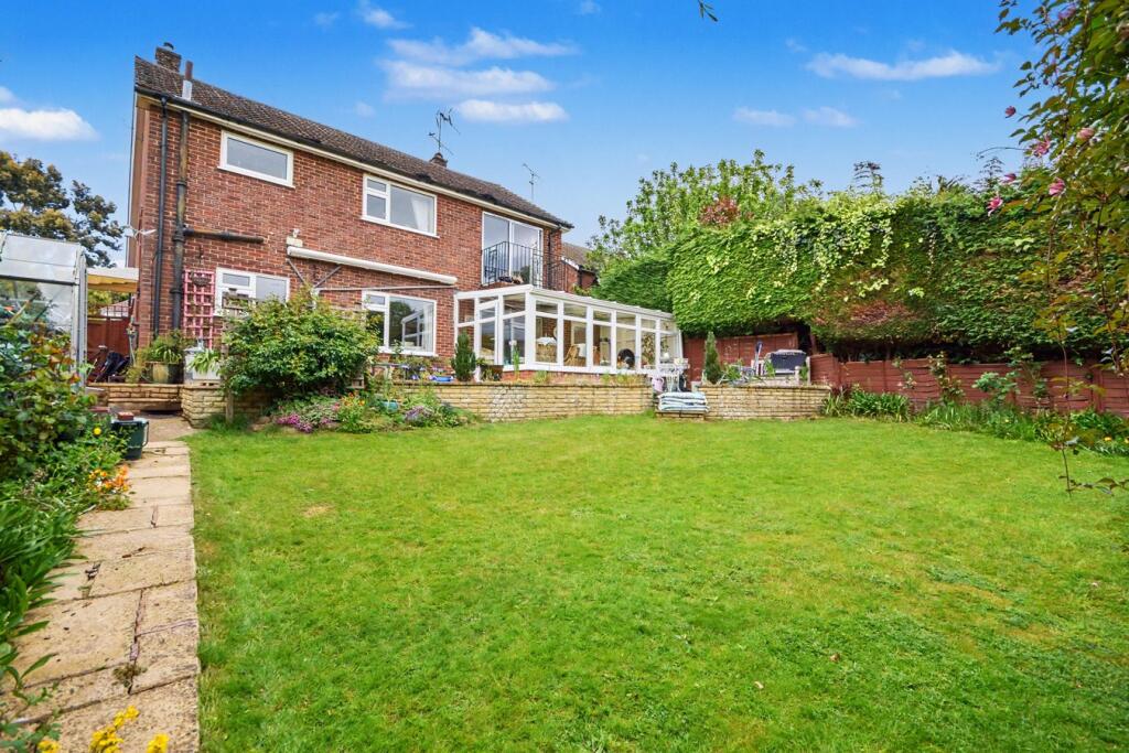 Main image of property: Farnham Park Close, Farnham, Surrey, GU9