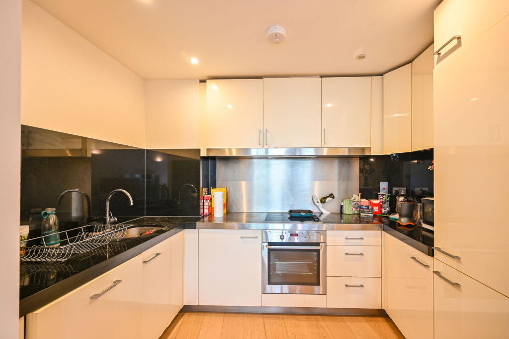 Apartment in London - View 4