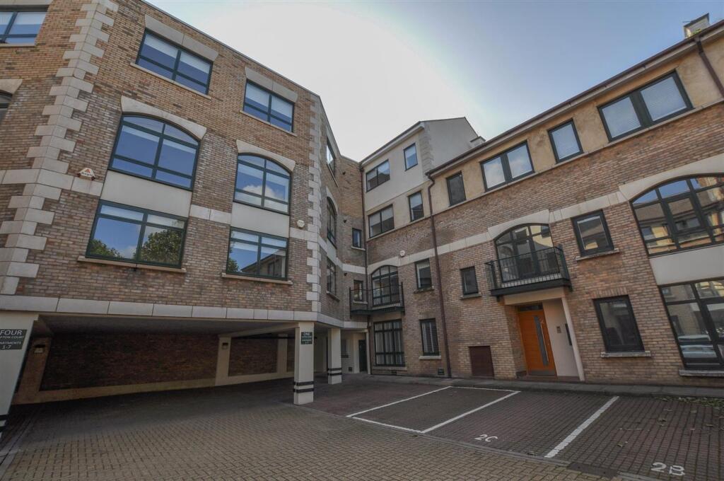 Main image of property: Corner Hall, Hemel Hempstead, HP3