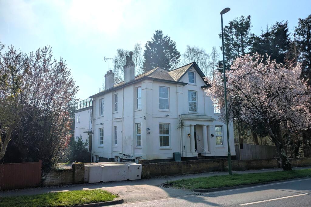 Main image of property: Kings Road, Horsham, RH13