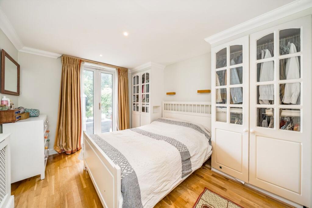 Apartment in London, South Hampstead - More