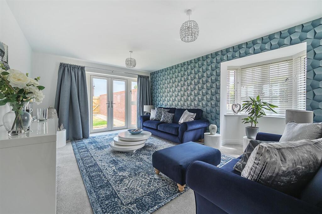 Maddoxford Gardens, Boorley Green photo 3