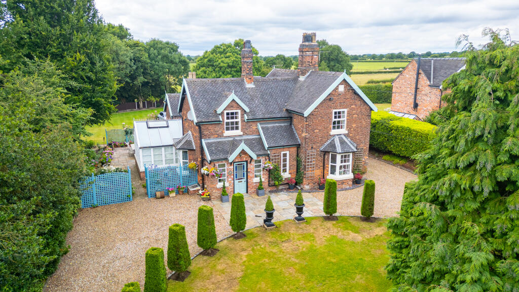 Main image of property: Ivy Cottage, Street Lane, Lower Whitley