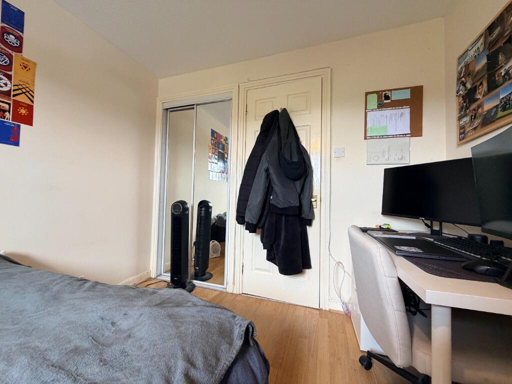 Apartment in Glasgow - More