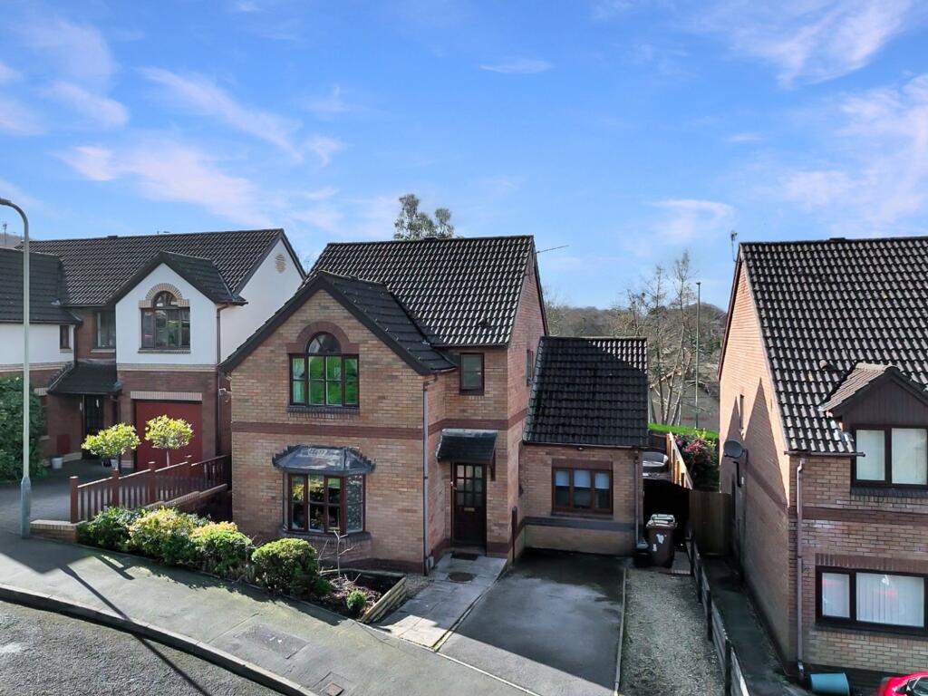 Main image of property: Clos Cae'r Wern, Caerphilly, CF83