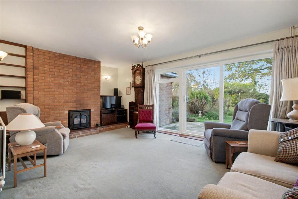 South Wood Drive, Caistor St. Edmund, Norwich, Norfolk, NR14 photo 4