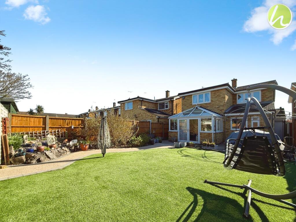 House in Thurrock, Essex - View 4