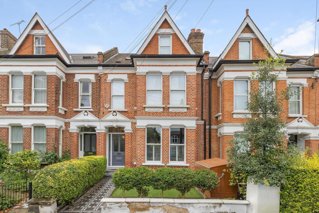 Main image of property: Red Post Hill, London, SE24