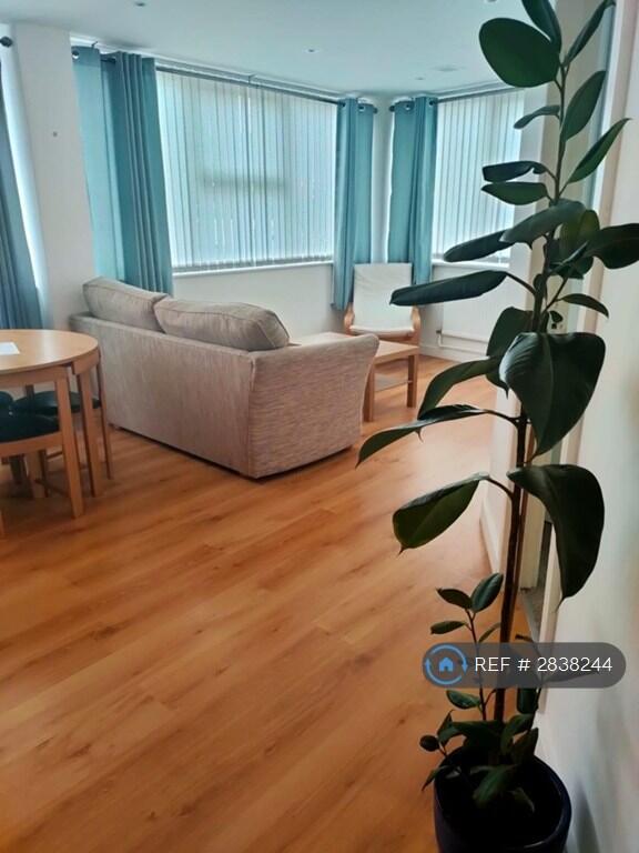 1 bedroom flat share for rent