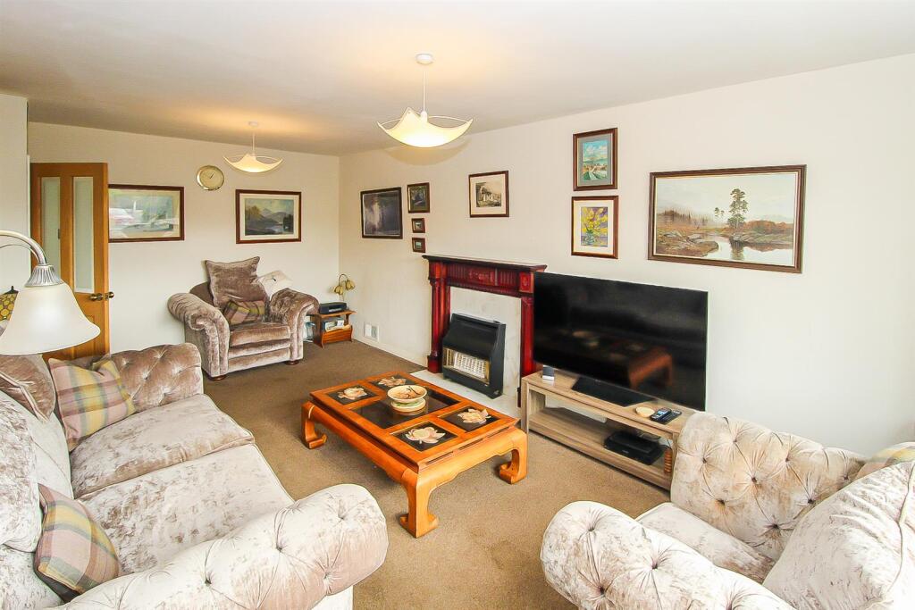 House in Wakefield, Flushdyke, Ossett - View 4