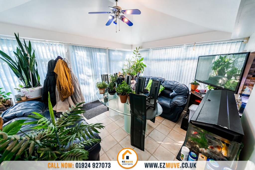 House in Huddersfield - View 5