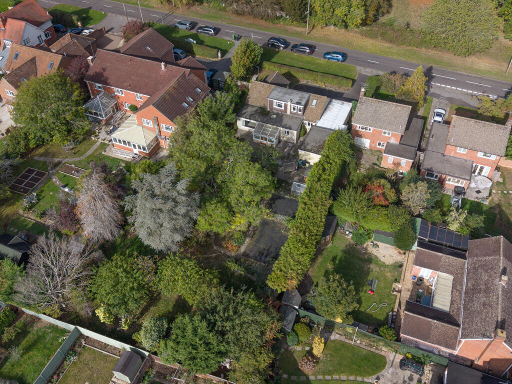House in Bath, Trowbridge - View 2