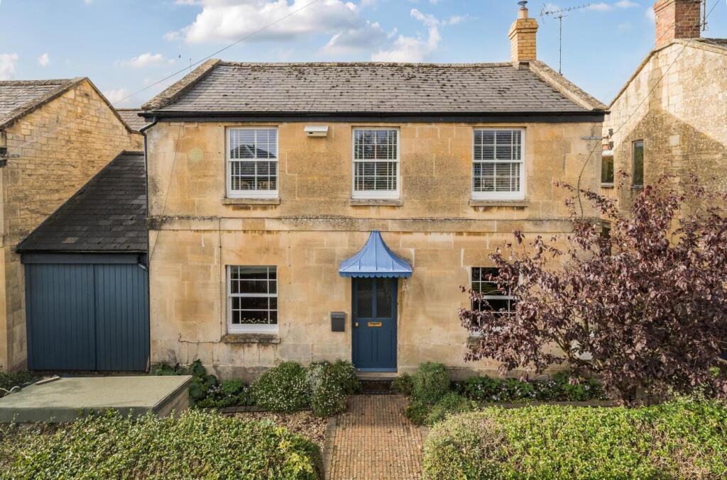 4-bed house on Gretton Road, Winchcombe, £685,000