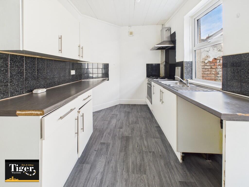 House in Preston, St. Matthew's, Fishwick - View 3