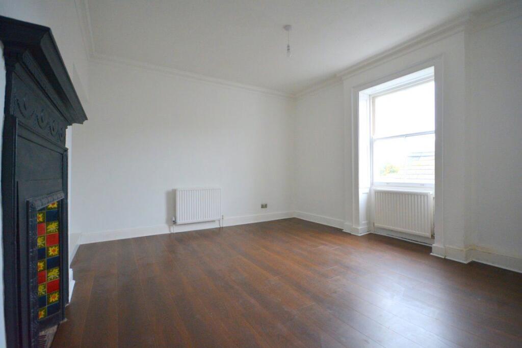 Apartment in Thanet, Margate - View 3
