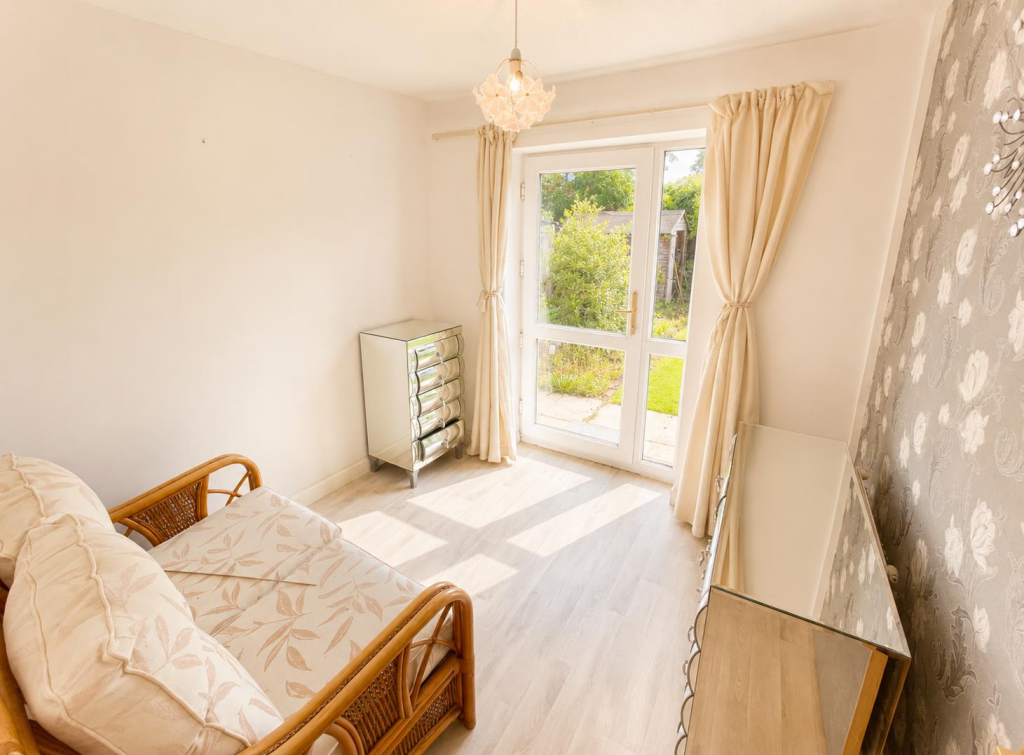 House in Pensby, Liverpool City Region - More