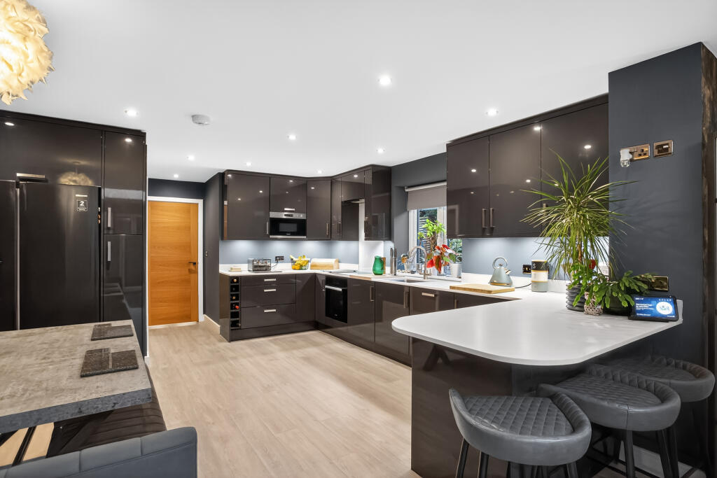 House in South Ribble, Moss Side - View 3
