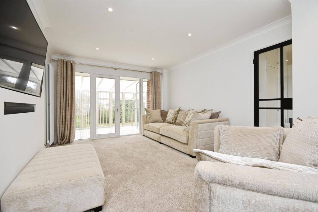 Newlands Road, Billericay photo 3