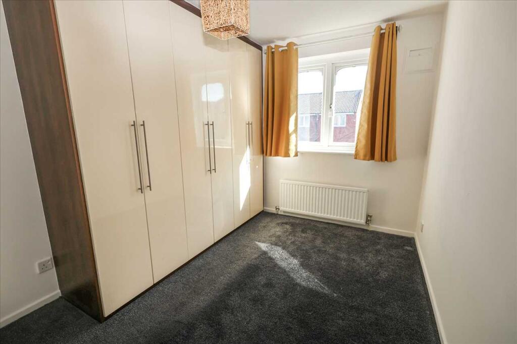 House in Slough - View 5