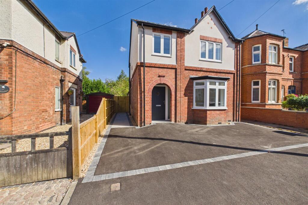 Main image of property: Harcourt Street, Newark
