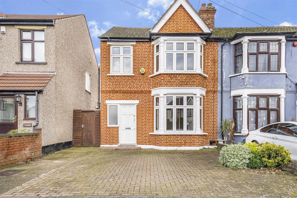 Main image of property: Marmion Avenue, North Chingford, E4