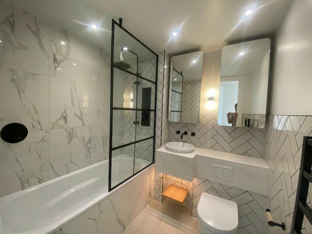 3 Bollinder Place, London, EC1V