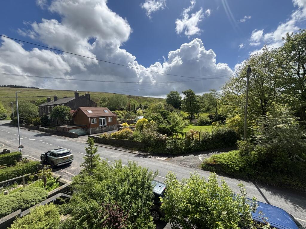 Huddersfield Road, Newhey, Rochdale, Greater Manchester, OL16 photo 4