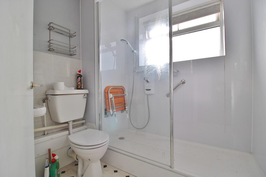 Apartment in Portsmouth, Milton - View 4