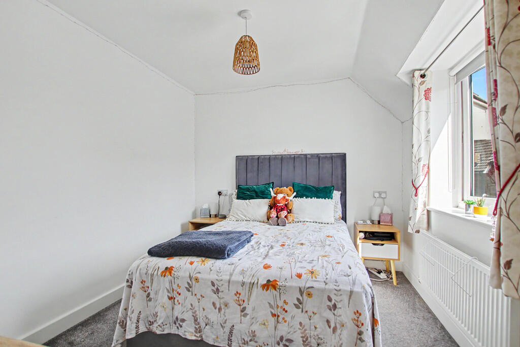 House in Eastleigh, Middle Stoneham - View 5