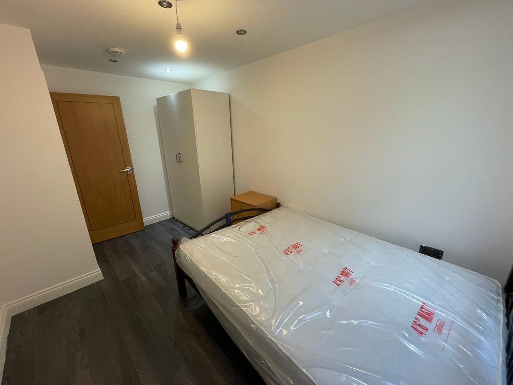 4 bedroom ground floor maisonette for rent