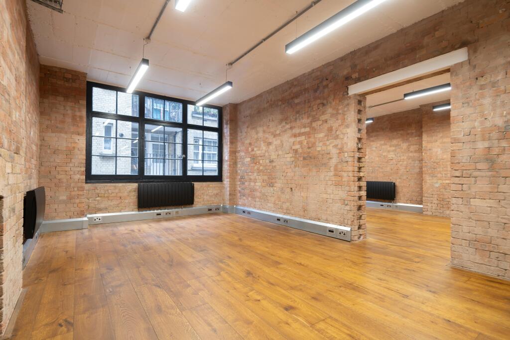 MC4288-9068-HR.jpg