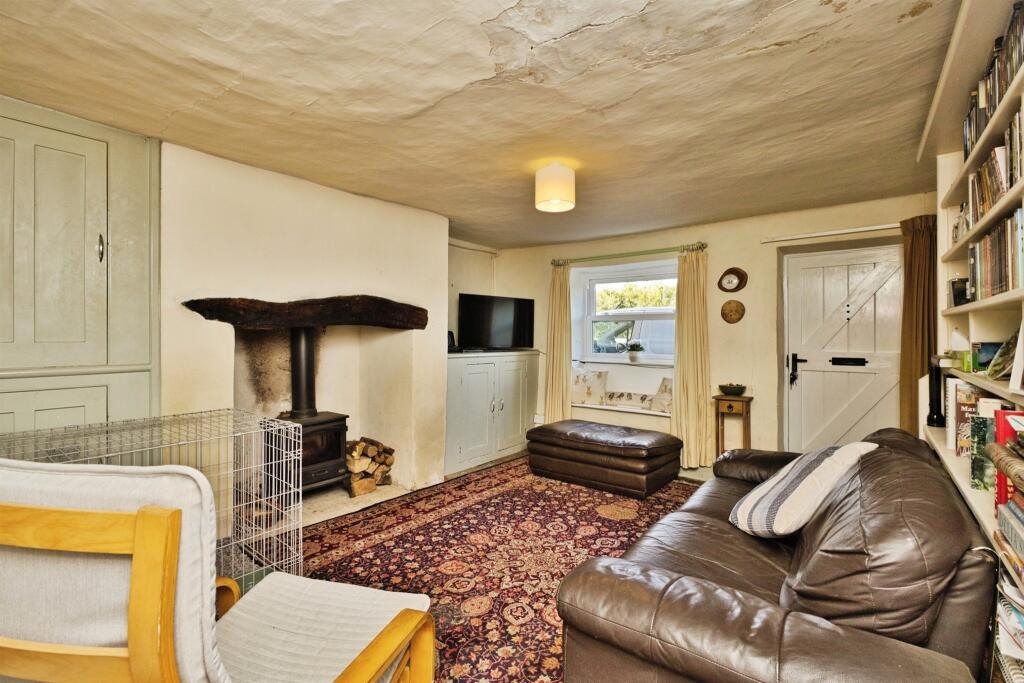 House in Crewkerne, Somerset - View 5