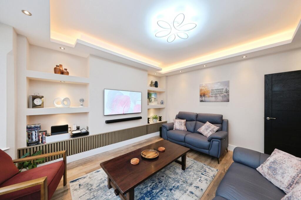 House in Nottingham, Forest Fields - View 4